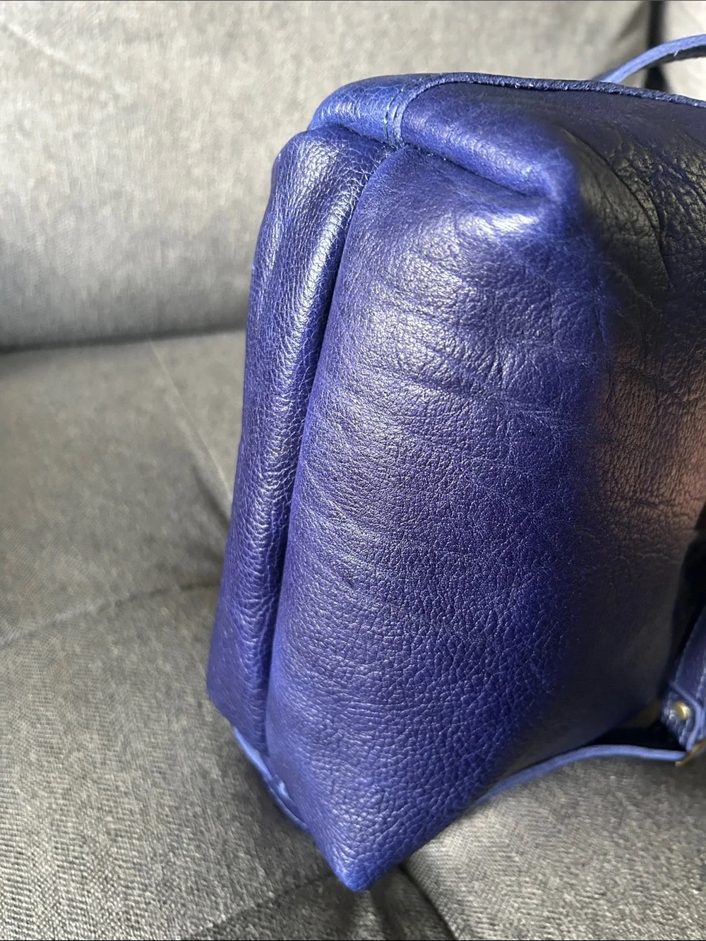 Portland Leather Mini Crossbody Tote with zipper deep purple/blue shade - Picture 5 of 10